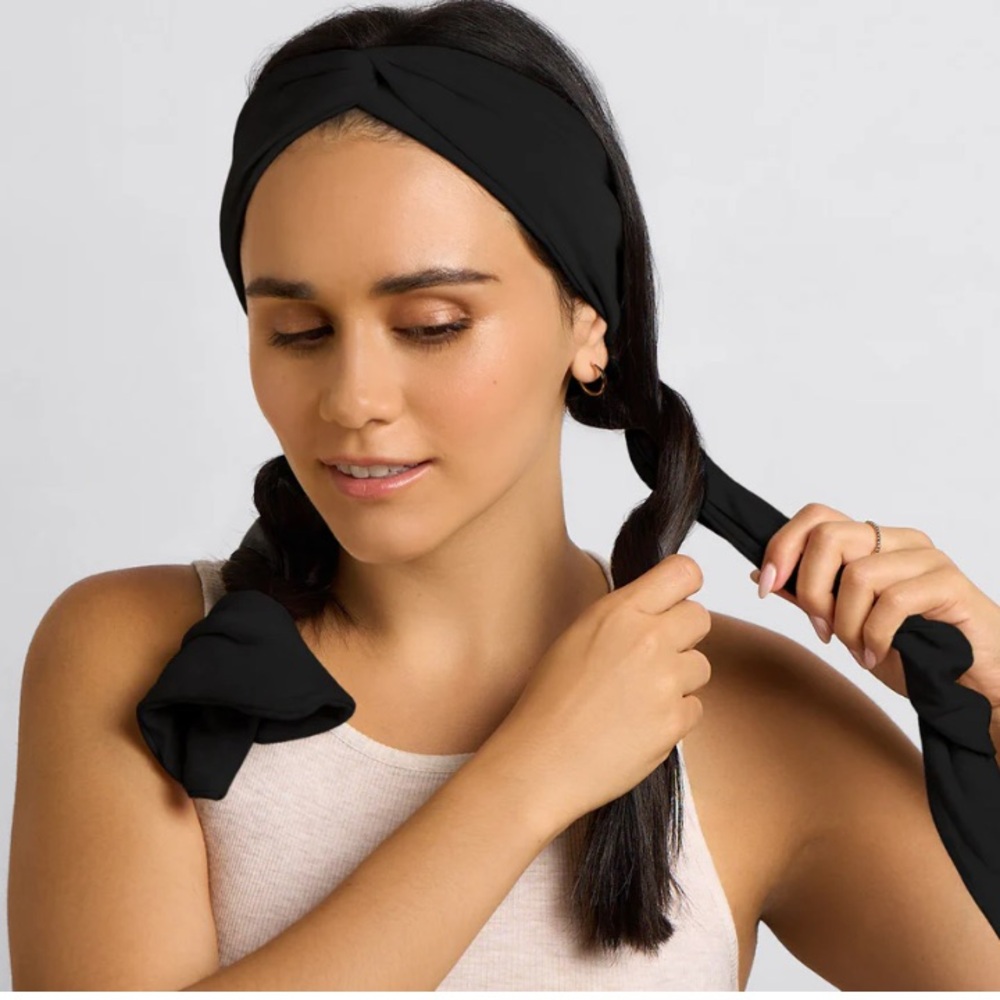 Kitsch Black Heatless Curling Headband - Picture 2 of 5
